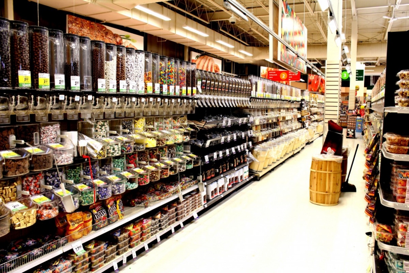 vitrine-COLOMARS-min_retail_grocery_supermarket_store_food_shopping_market_shop-613228